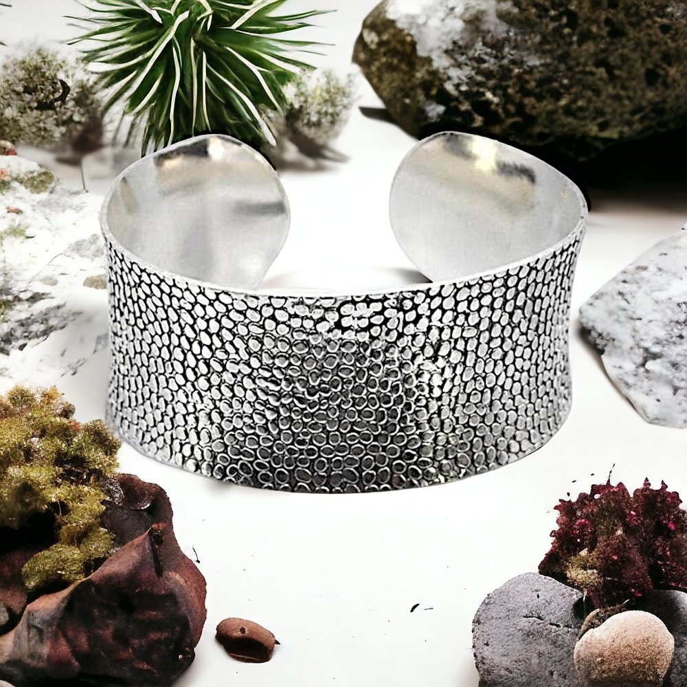 29646  Hammered Cuff Bracelet